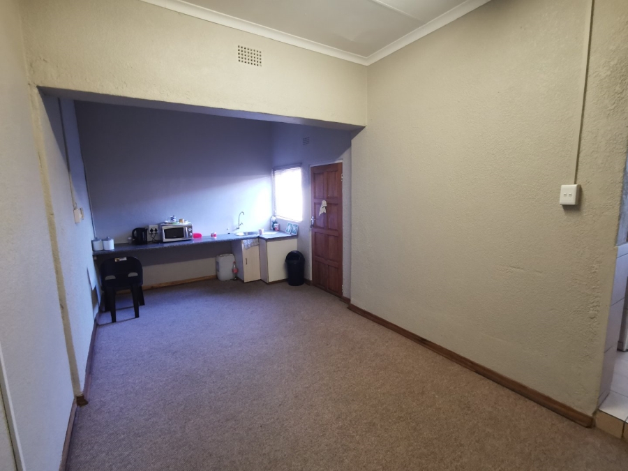 To Let  Bedroom Property for Rent in Wilkoppies North West